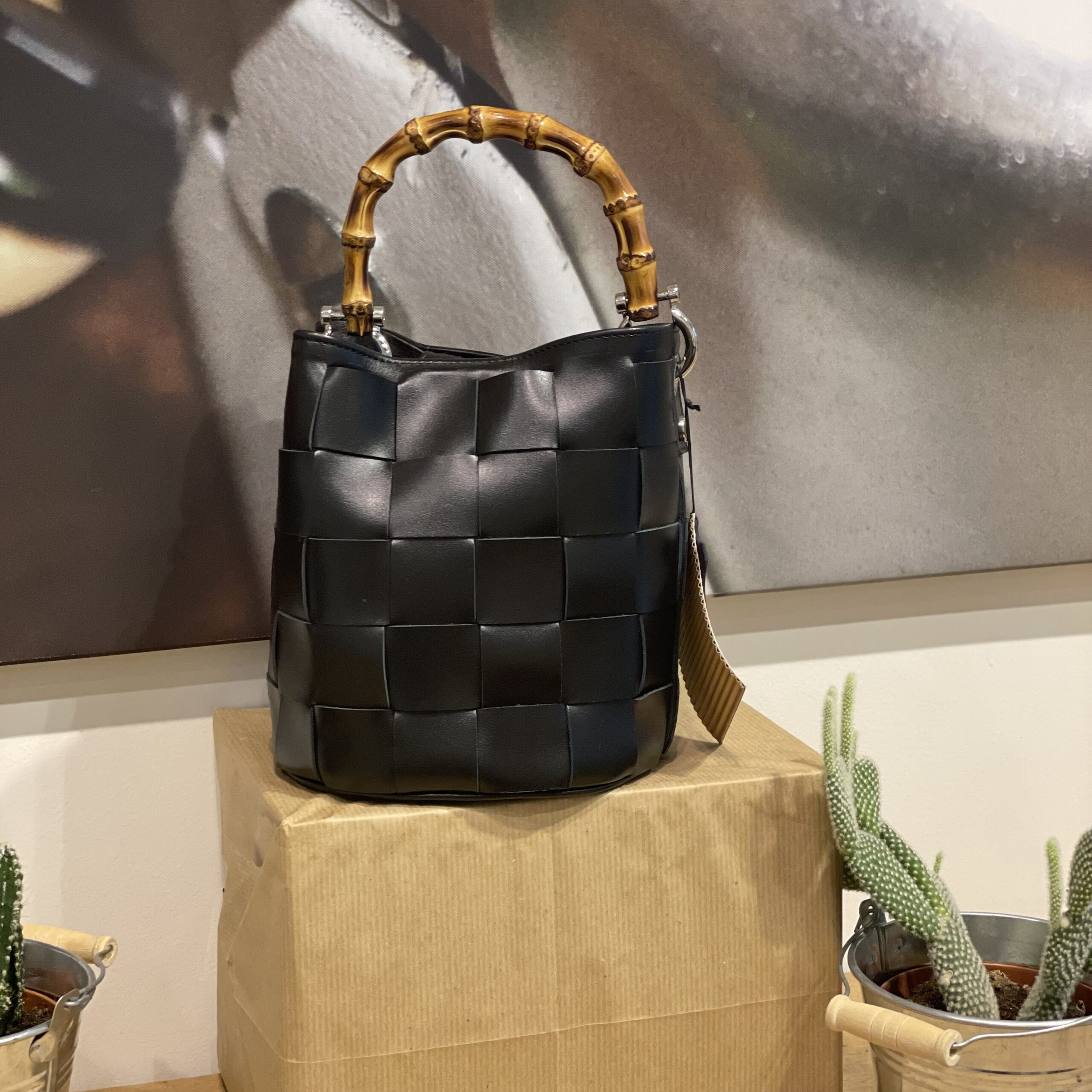 Borsa Mini-Sac Pelle Semi Opaca Intrecciata a Mano NERO - immagine 3